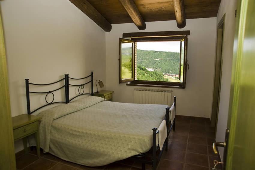 Agriturismo Valle Tezze Villa Cascia Room photo