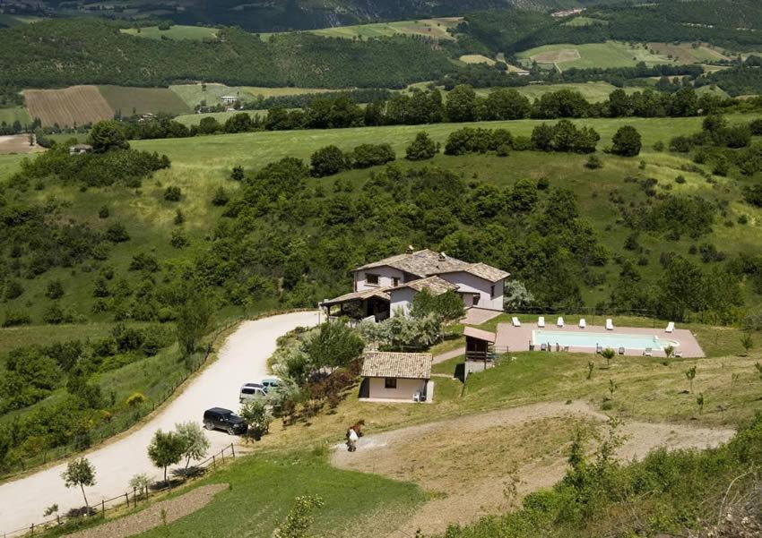 Agriturismo Valle Tezze Villa Cascia Exterior photo